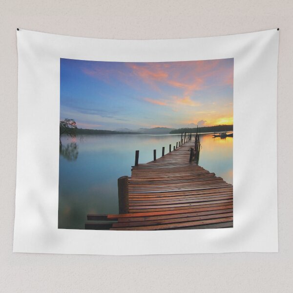 Artikelvorschau, Sunrise Boat Dock Angeln und Schwimmen entworfen und verkauft von LGMmugsdesign.