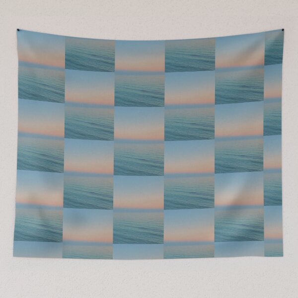 Aperçu de l'œuvre Ciel bleu, vagues de l'océan et surf créée et vendue par 1-NIMA-SHOP.
