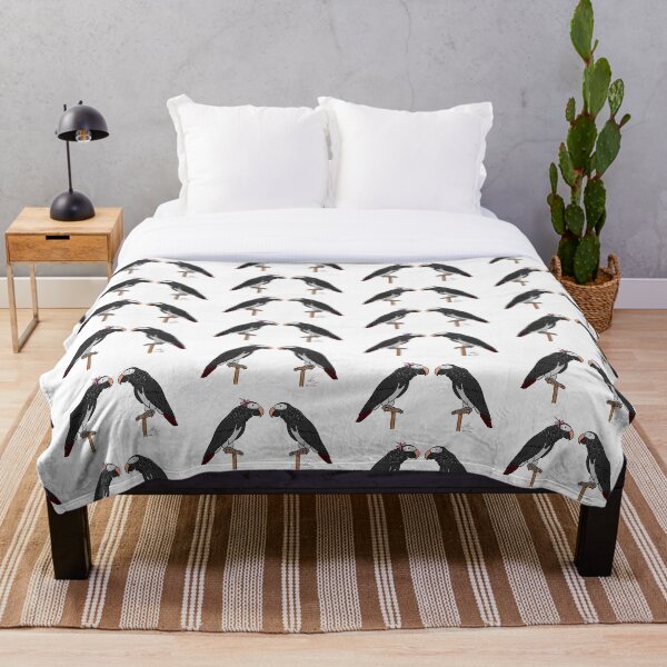 Artikelvorschau, Verrückte Vogeldame mit afrikanischen grauen Timnehs entworfen und verkauft von Laughing Parrot Studio.