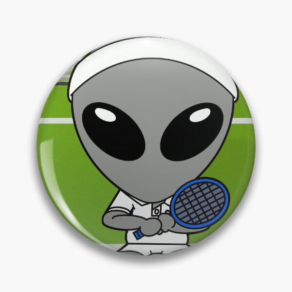 Artikelvorschau, Space Alien spielt Tennis auf dem grünen Platz entworfen und verkauft von SpaceAlienTees.