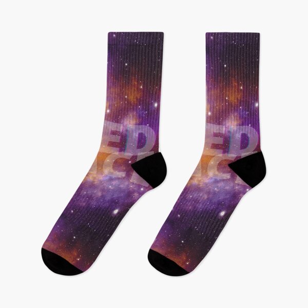 Artikelvorschau, Ich brauche Platz - lila, orange Galaxie entworfen und verkauft von Quirkdom.