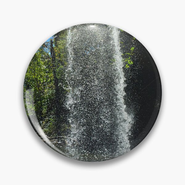 Artikelvorschau, Hinter Buttermilk Falls/Homewood Falls Beaver PA Vertical entworfen und verkauft von LisaWootenPhoto.