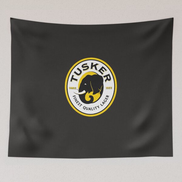 Aperçu de l'œuvre Logo Tusker Lager T-shirt essentiel créée et vendue par StefanBonetti.