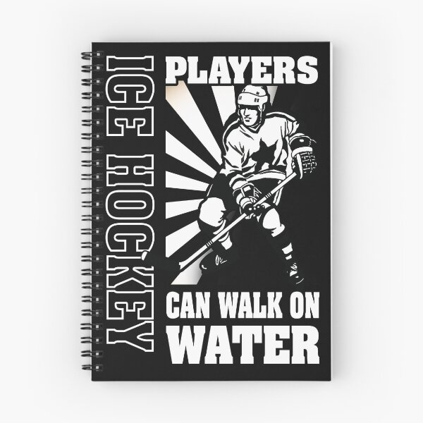 Artikelvorschau, Hockeyspieler können auf dem Wasser laufen – ein tolles Geschenk, um den Hockeysport zu feiern entworfen und verkauft von Desibeau.