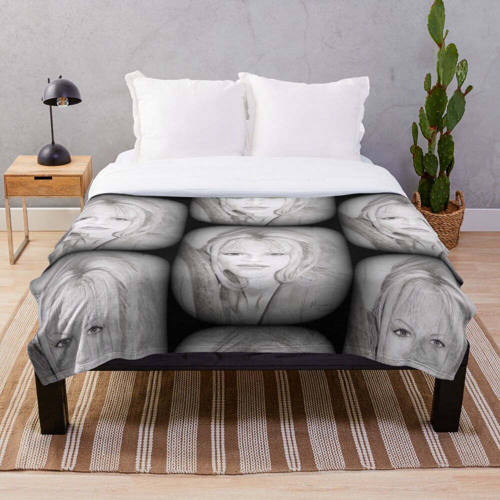 Pamela Anderson Throw Blanket
