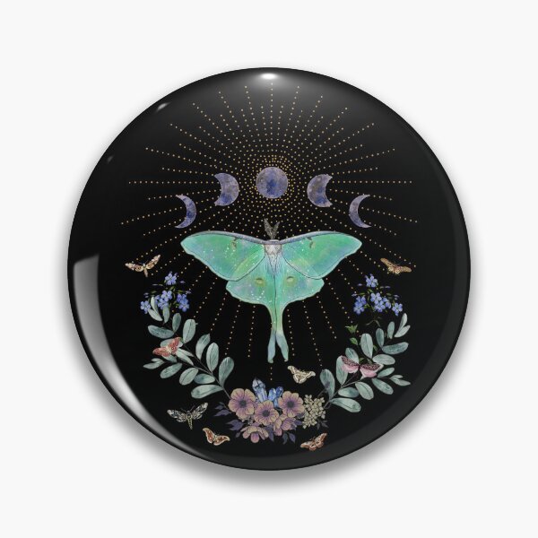 Aperçu de l'œuvre Luna Moon Moth avec des fleurs créée et vendue par MugDesignStore.
