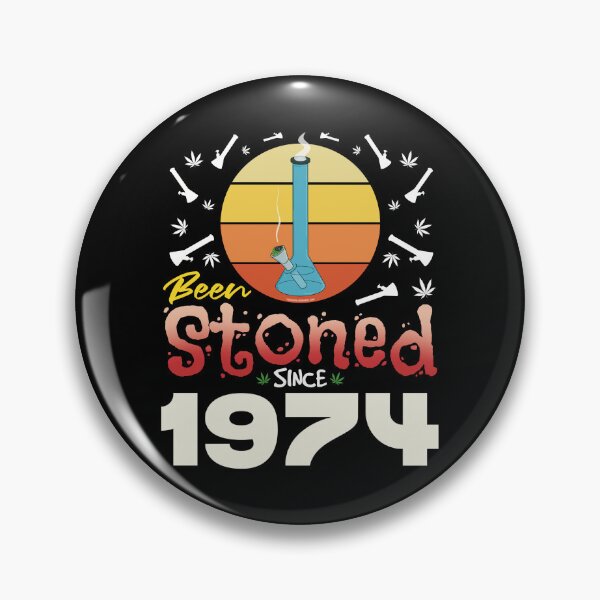 Artikelvorschau, Been stoned seit 1974 (Orange Retro Vintage Sonnenuntergang mit Bong) entworfen und verkauft von YomeHayin.
