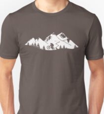 Wheelie in front of mountains Unisex T-Shirt