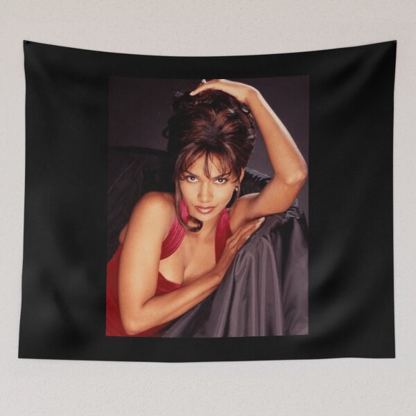 Artikelvorschau, Halle Berry Classic. entworfen und verkauft von MakenaMata.