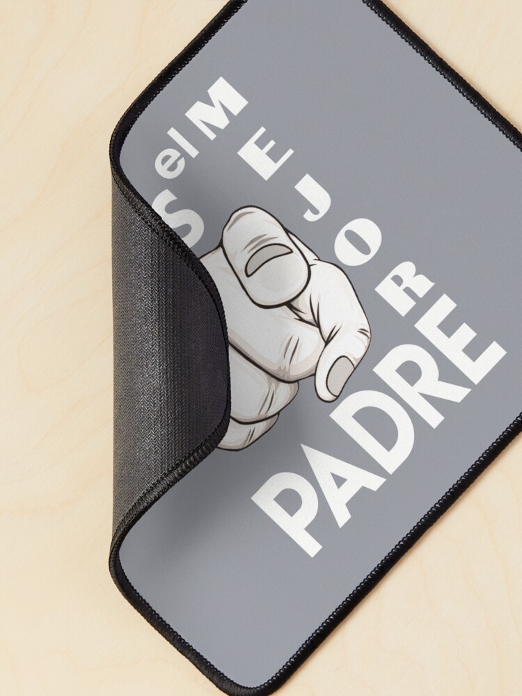 Imagen 2 de 5, Alfombrilla de ratón con la obra ERES EL MEJOR PADRE Regalo para papá y su cumpleaños, diseñada y vendida por Giuraf.