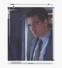 Mulder wearing glasses iPad Case/Skin