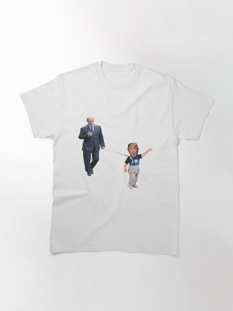 Thumbnail 3 von 7, Classic T-Shirt, Little Trump an der Leine mit Putin Never Trump designt und verkauft von PhoebeWong.