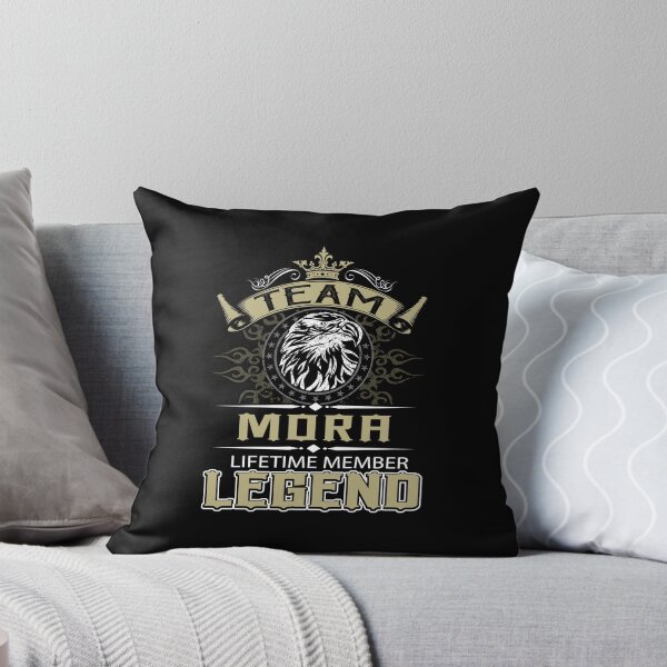 Artikelvorschau, Mora Name T-Shirt - Mora Eagle Lifetime Member Legend 2 Geschenkartikel T-Shirt entworfen und verkauft von lanawalton.