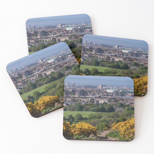 Aperçu de l'œuvre Vue panoramique d'Édimbourg depuis Holyrood Park créée et vendue par WorldScenery.