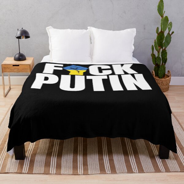 Artikelvorschau, Fuck Putin Ukraine Flag Fist - Ukraine Strong Essential entworfen und verkauft von TammiDongieux.