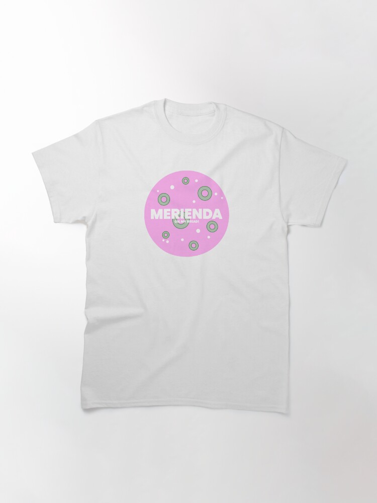 Imagen 3 de 7, Camiseta clásica con la obra Merienda mortadela con aceitunas, diseñada y vendida por motorbread.