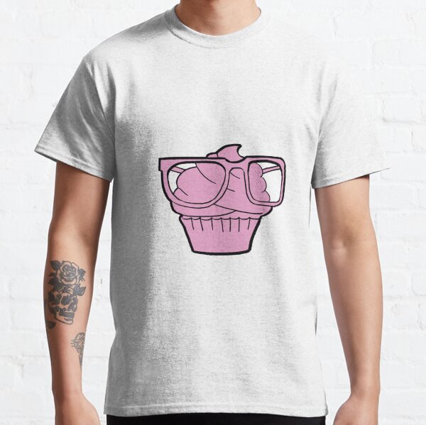 Awkward cupcake Classic T-Shirt