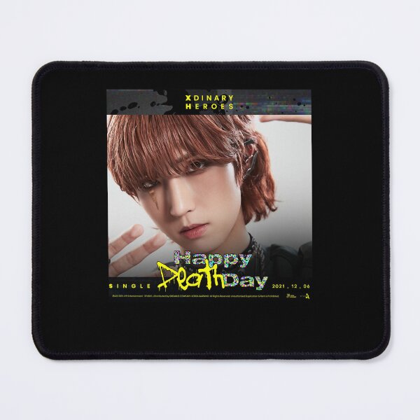 Artikelvorschau, Musik Retro Xdinary Heroes Junhan Happy Death Day Konzept Fotogeschenke Musikfans entworfen und verkauft von ArianeMoore123.