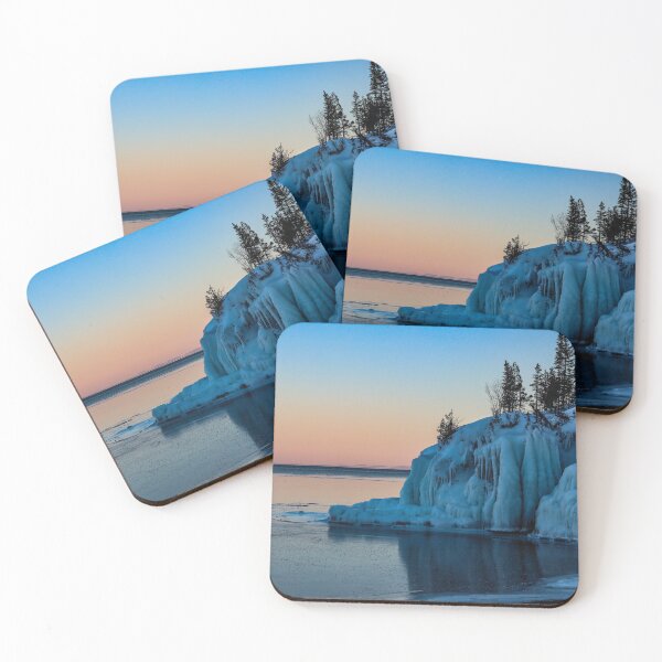 Artikelvorschau, Sonnenaufgang am Schwarzen Strand entworfen und verkauft von passion4photos.