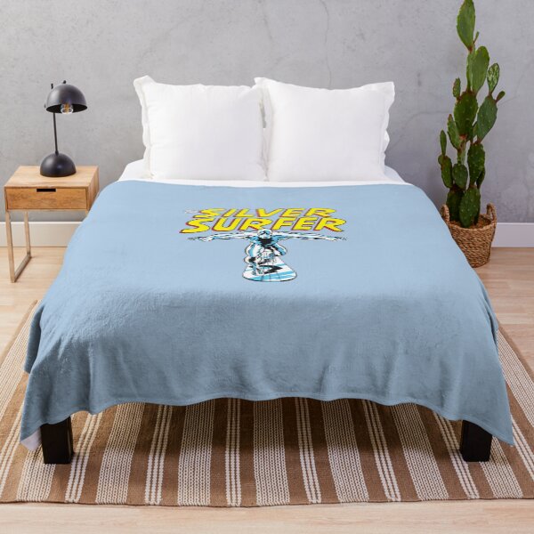 Aperçu de l'œuvre Surfeur d'argent classique T-shirt classique créée et vendue par NicoMuller.
