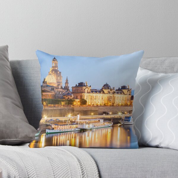 Artikel-Vorschau von Brühlsche Terrasse und Frauenkirche in Dresden, designt und verkauft von dieterich.