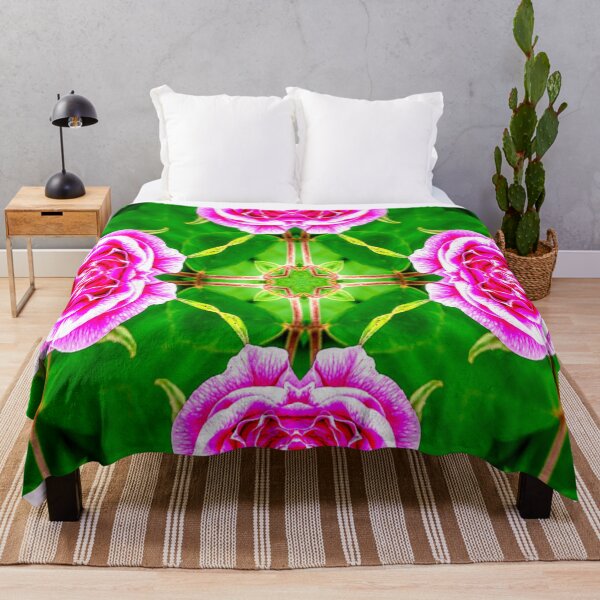 Aperçu de l'œuvre Amour heureux, motif rose rose. créée et vendue par Patternflower.