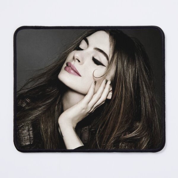 Artikelvorschau, Anne Hathaway - Plakat entworfen und verkauft von Bertrammh.