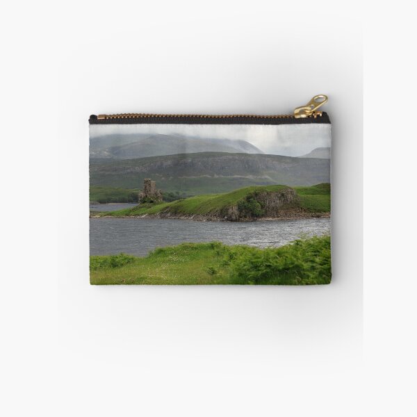 Aperçu de l'œuvre Ardureck Castle, Loch Assynt, Sutherland, North West Highland, Scotland créée et vendue par fotosic.
