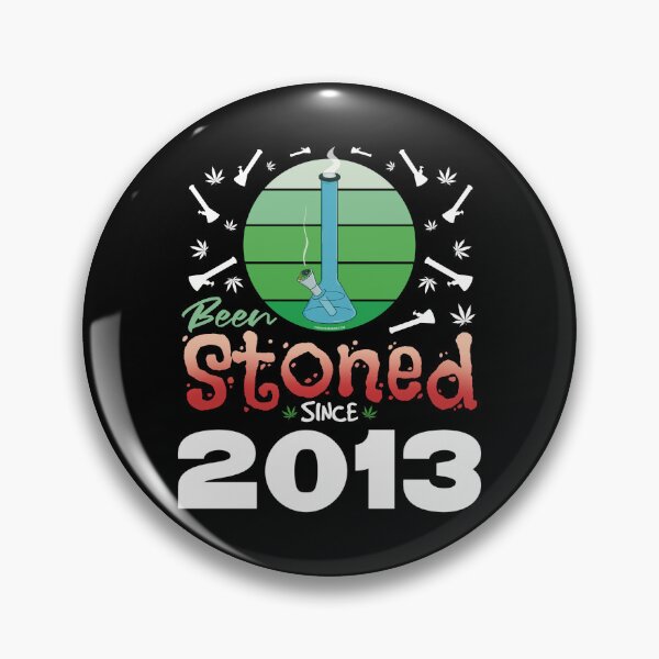 Artikelvorschau, Seit 2013 bekifft (Grüner Retro-Vintage-Sonnenuntergang mit Bong) entworfen und verkauft von YomeHayin.