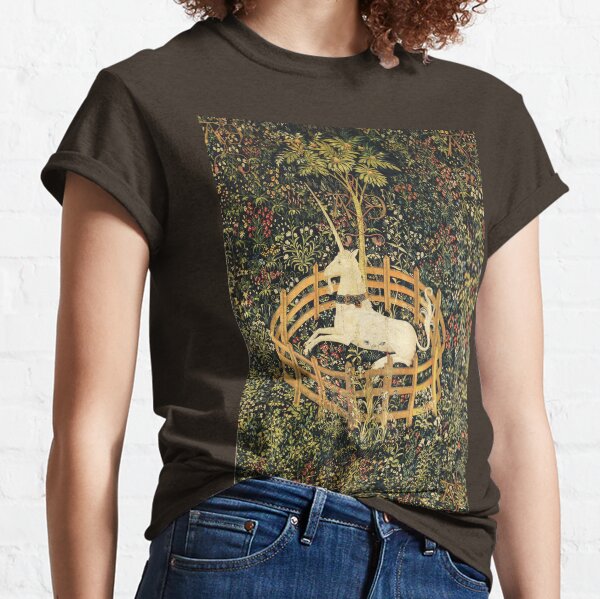 UNICORN AND GOTHIC FANTASY FLOWERS, GREEN FLORAL MOTIFS Classic T-Shirt