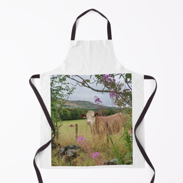 Item preview, Vaca en un campo en Escocia designed and sold by RSdesignbureau.