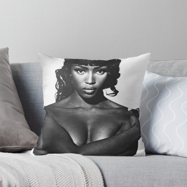 Artikelvorschau, Die junge Naomi Campbell entworfen und verkauft von VintagePeople.