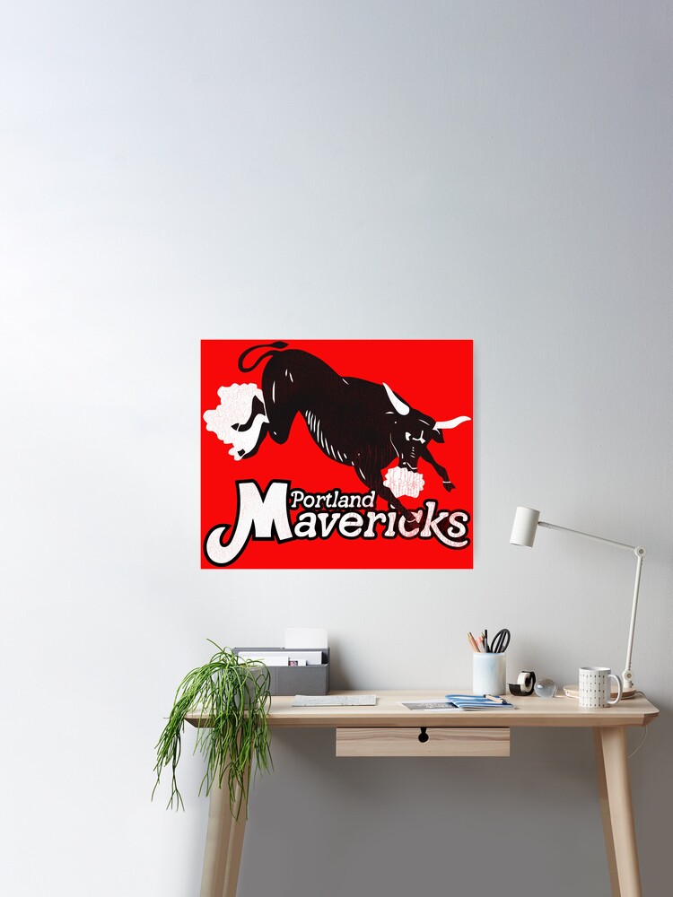 Portland Mavericks Retro Defunct Baseball Jersey Essential T-Shirt for  Sale by acquiesce13