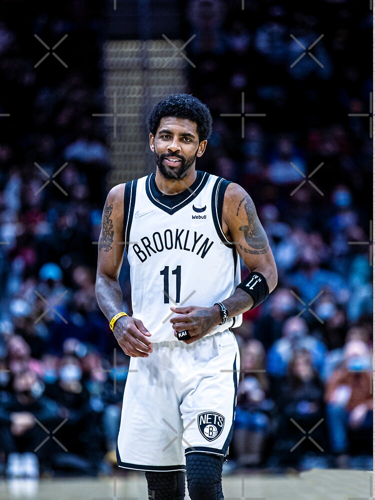 Discover Kyrie Irving #11 Brooklyn Classic T-Shirt