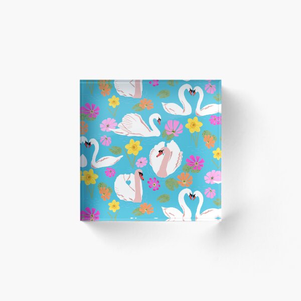 Artikelvorschau,  Schwäne im Frühling entworfen und verkauft von Papergrape.