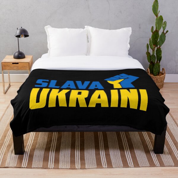 Aperçu de l'œuvre SLAVA UKRAINI GLORY TO UKRAINE PROTEST PUTIN PROTEST INVASION RUSSE créée et vendue par ProgressiveMob.