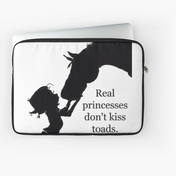 Aperçu de l'œuvre Fille embrassant un cheval, les vraies princesses n'embrassent pas les crapauds créée et vendue par Shopster381.