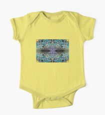 bein famous One Piece - Short Sleeve
