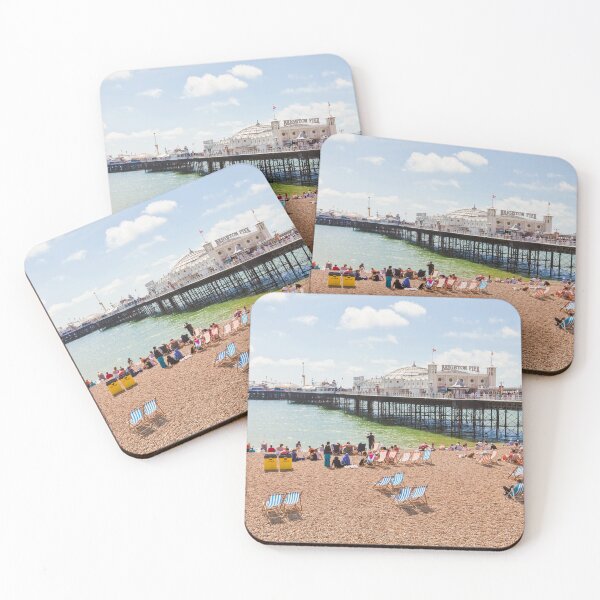 Artikelvorschau, Strand und Brighton Pier in Brighton, England entworfen und verkauft von dieterich.