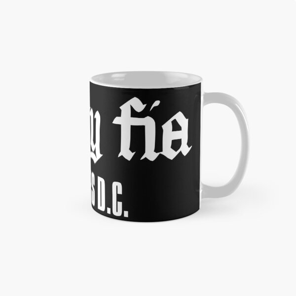 Artikelvorschau, Fontaines DC Merch Skinty Fia entworfen und verkauft von Rainko.