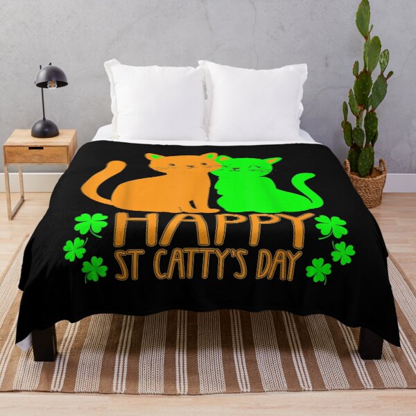 Happy St Catty's Day St Patricks Funny Cat Clover Gifts  Throw Blanket