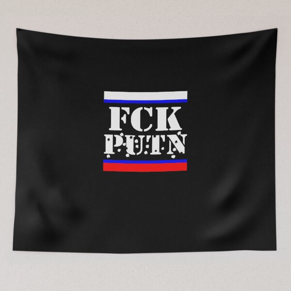 Artikelvorschau, FUCK Putin FCK Putin Flaggenschüsse im weißen Essential T-Shirt entworfen und verkauft von AvaFlynnf.