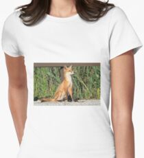 Foxing Around Women's Fitted T-Shirt