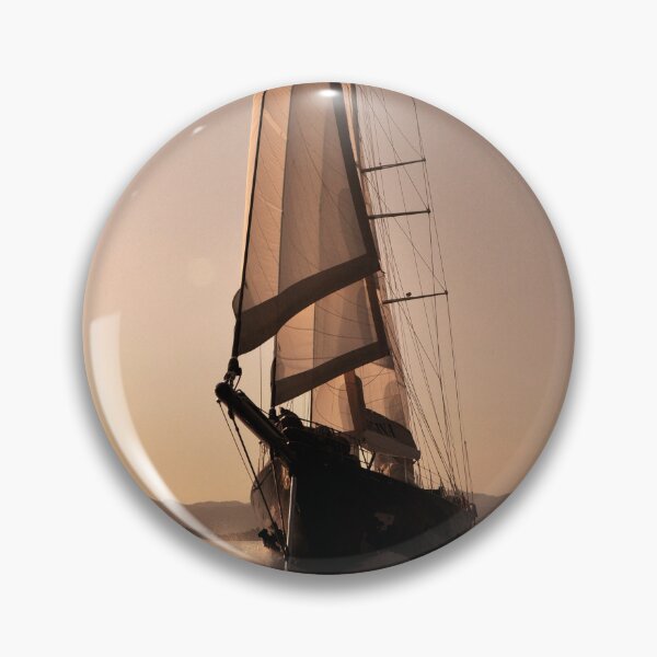 Artikelvorschau, sailboat sailing entworfen und verkauft von laikaincosmos.