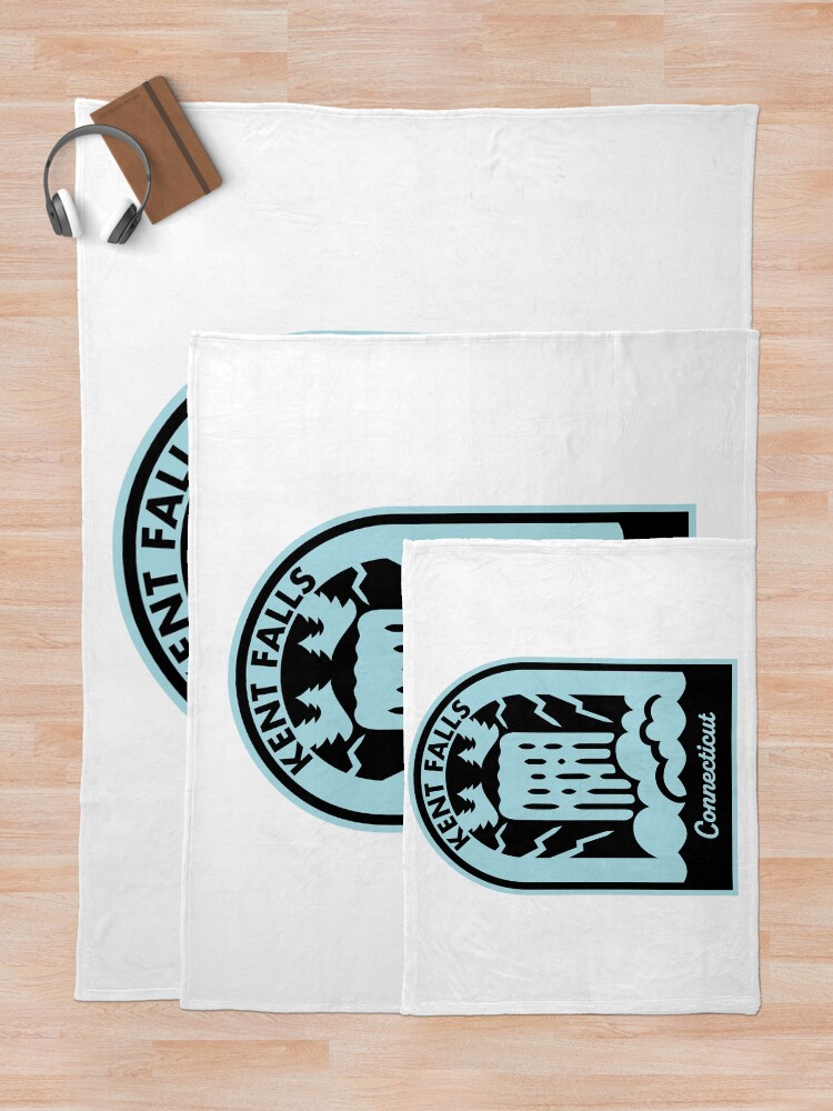 Aperçu 5 sur 6. Plaid avec l'œuvre Kent Falls Connecticut créée et vendue par HalpinDesign.
