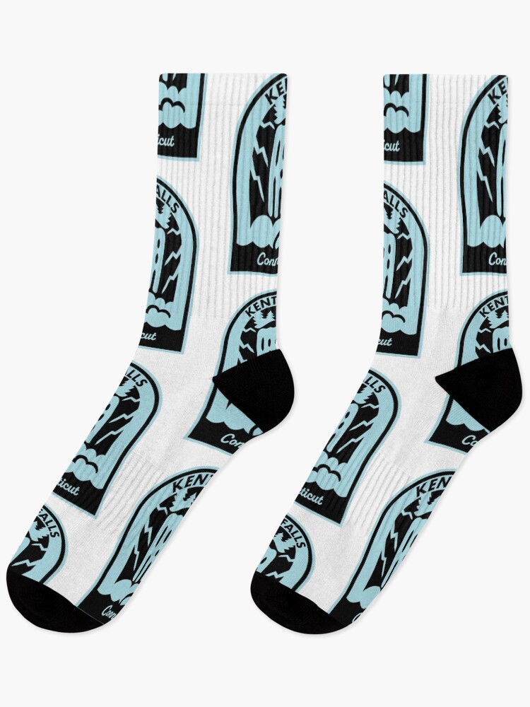 Aperçu 1 sur 5. Chaussettes avec l'œuvre Kent Falls Connecticut créée et vendue par HalpinDesign.