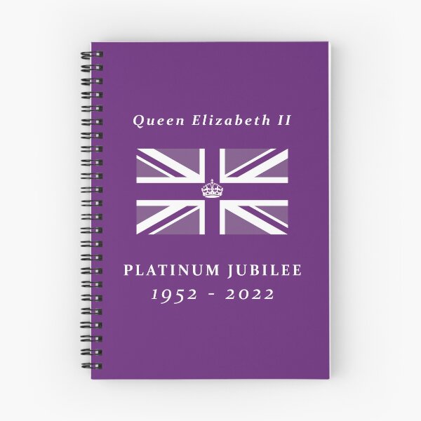 Artikelvorschau, Queen Elizabeth II Platinum Jubilee Britische Flagge in Purpur und Krone entworfen und verkauft von LindaCooke.