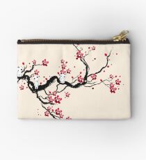 Kodama sur un arbre de la cerise Pochette