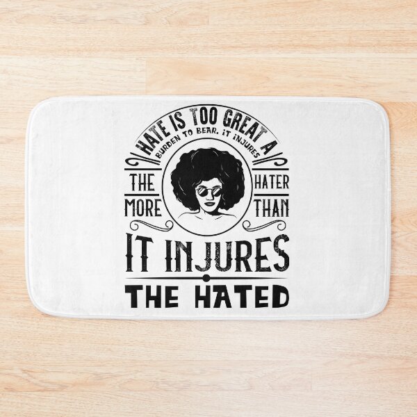 Aperçu de l'œuvre La haine est un fardeau trop lourd à porter. Ça blesse plus le haineux que ça ne blesse le détesté créée et vendue par UrbanApparel.