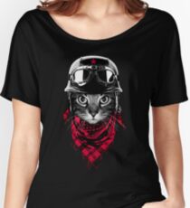 Adventurer Cat Women's Relaxed Fit T-Shirt